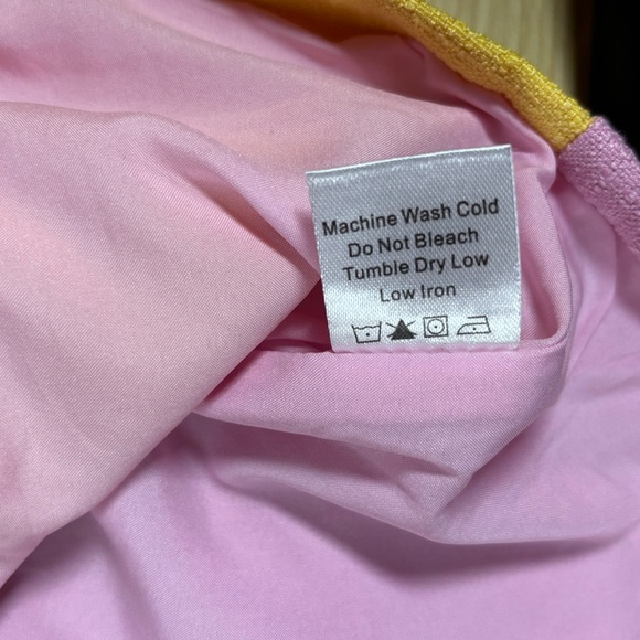 Tuckernuck Pop of Peony Maxine Top Pink / Yellow Sz Medium - Picture 7 of 10